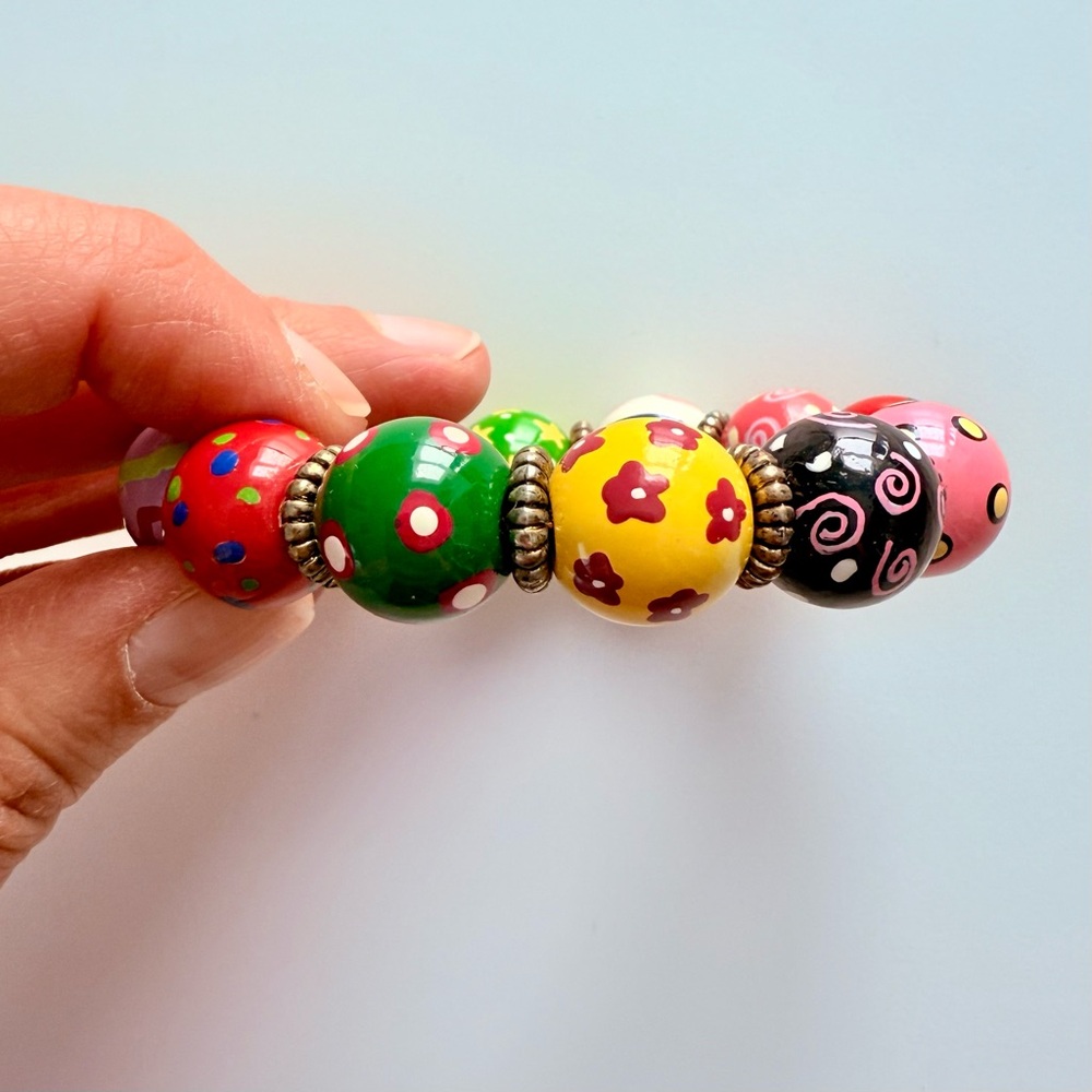 TLC EUC Multi-Color Festive Beaded Bracelet - Picture 3 of 5